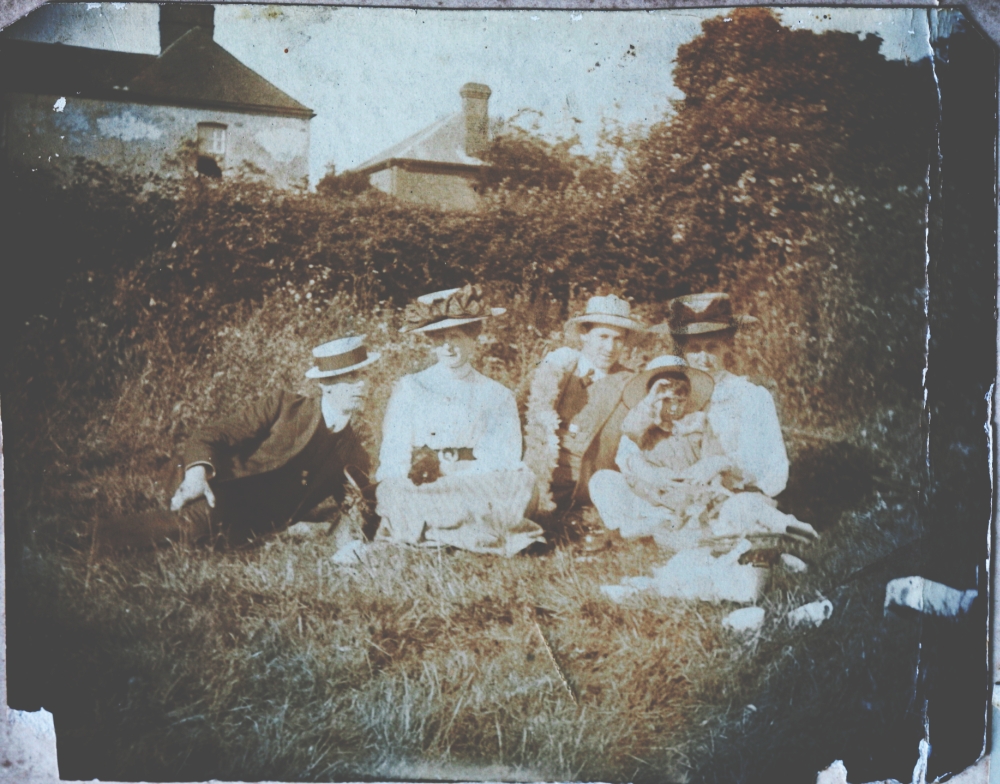 Agnes Fortesue with Family